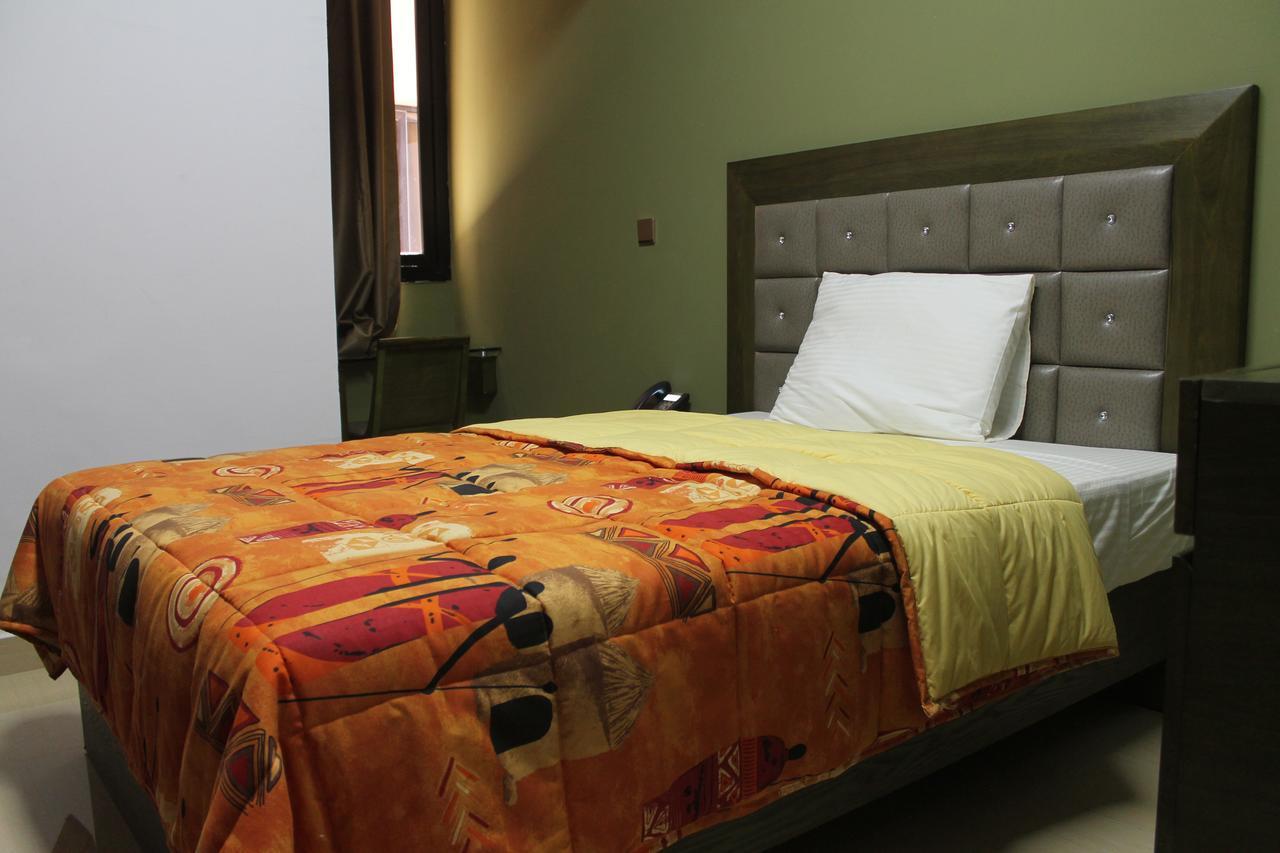 Wakola Hotel Cheikh Anta Dakar Dış mekan fotoğraf